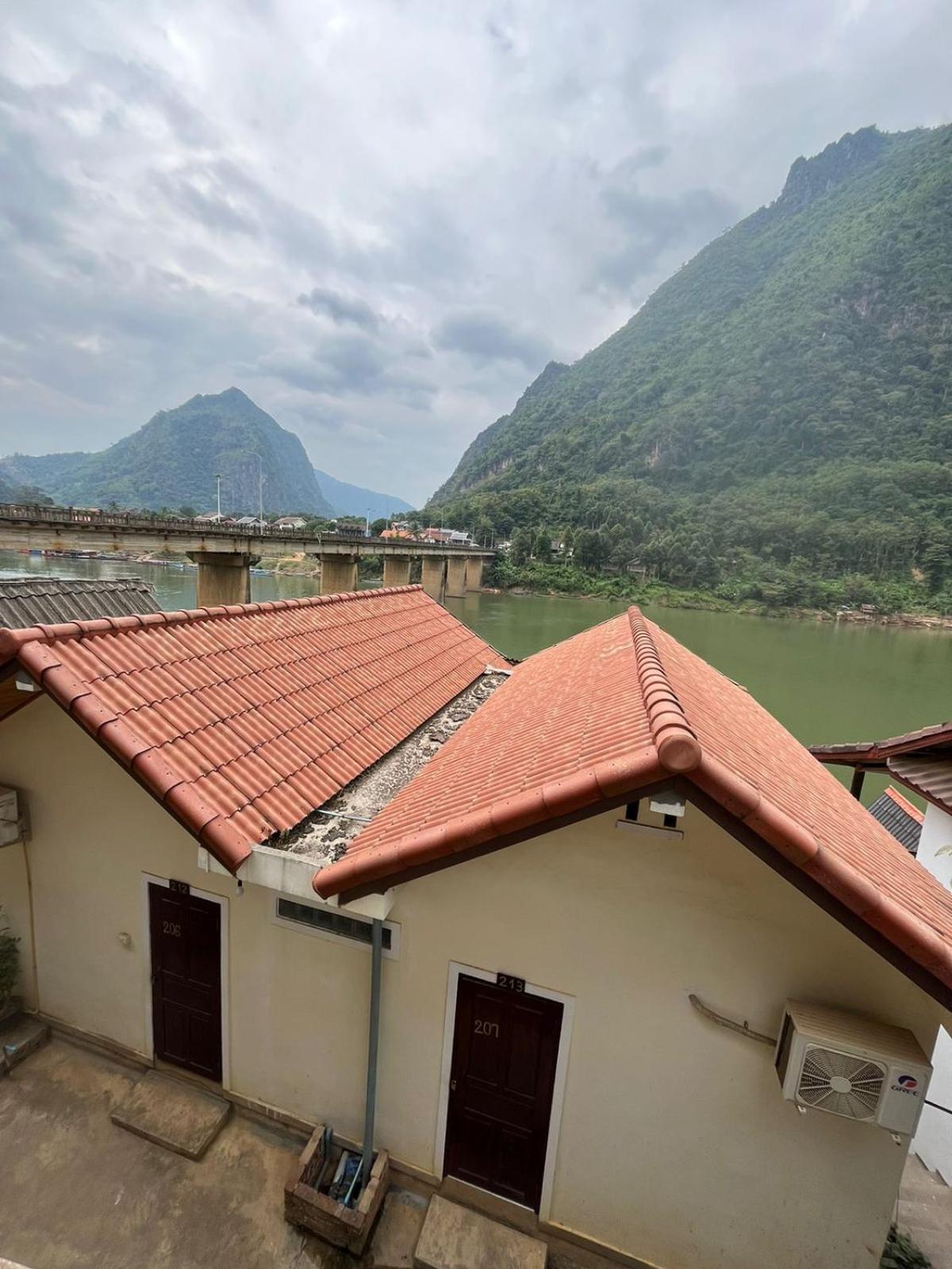 Cam U View Bungalow Hotel Nongkhiaw Eksteriør billede